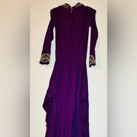 Prayer dress - Picture 2 of 2